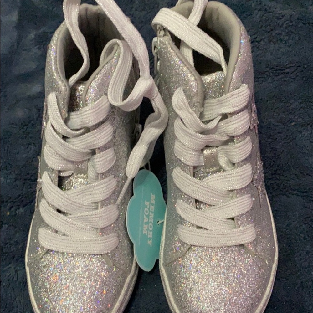 Girl shoe